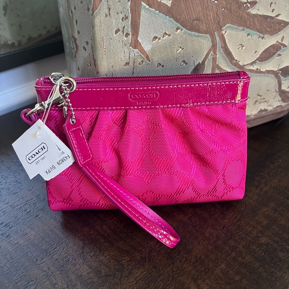 Coach Fuchsia Wristlet - Picture 2 of 4